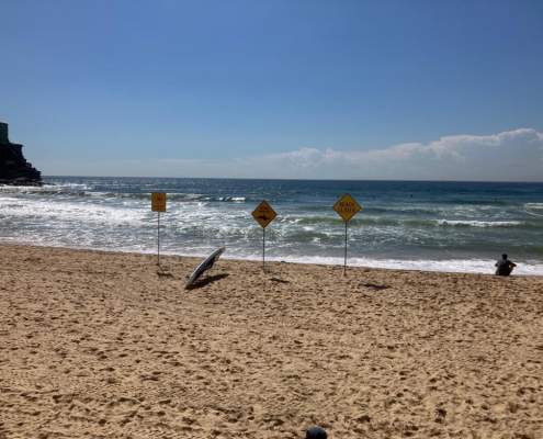 Beach closed on Queenscliff Beach